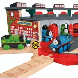 25% Off All Thomas Wooden Railway @ Toys R Us Canada